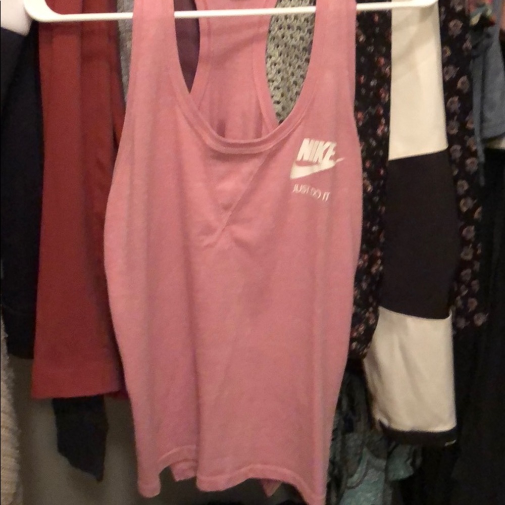 NEVER WORN NIKE TANK